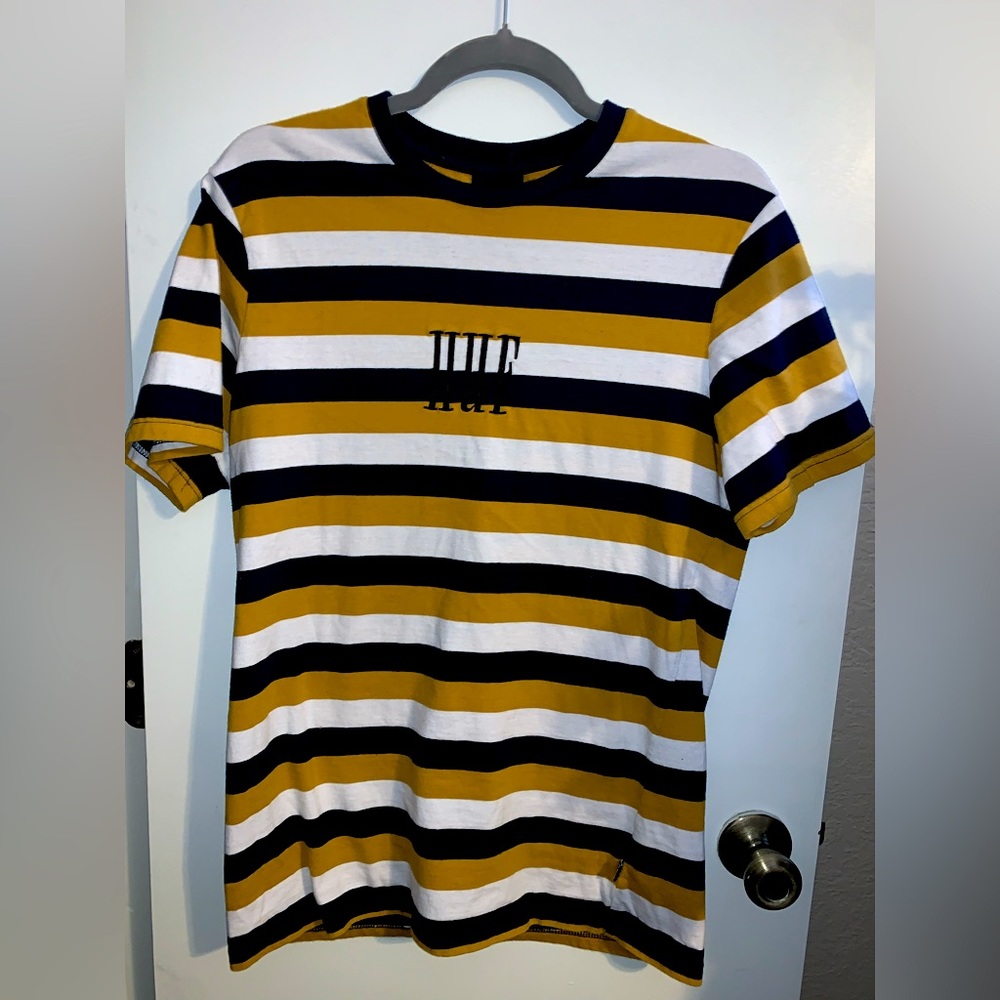 HUF T-shirt